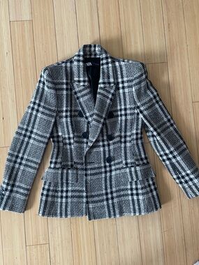 Zara Black and White Plaid Dramatic Blazer